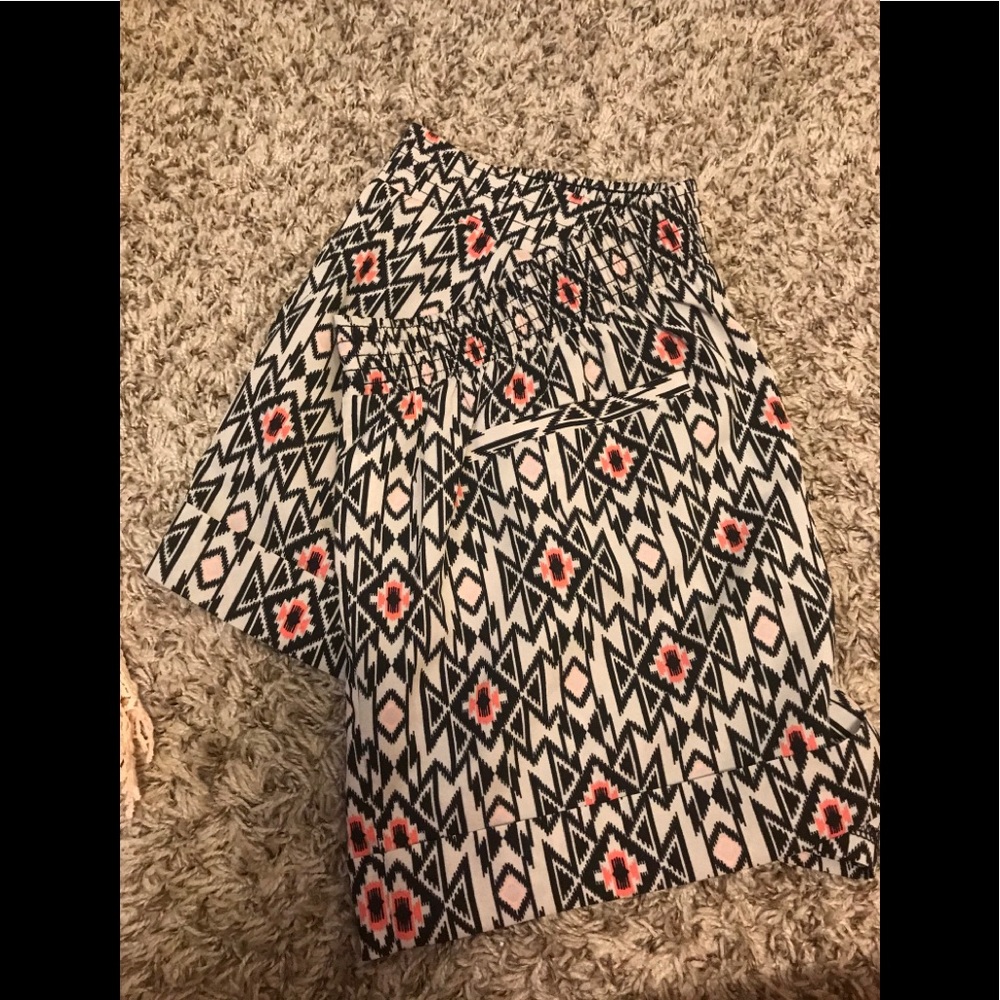 Never worn printed shorts
